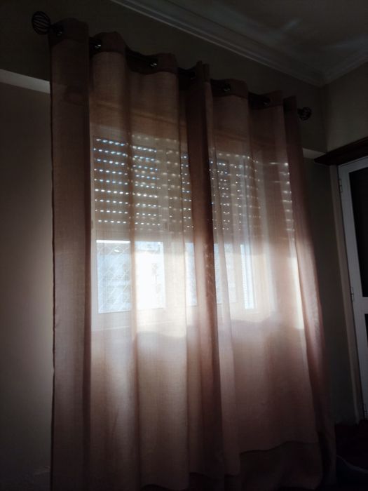 Dois Cortinados Bege