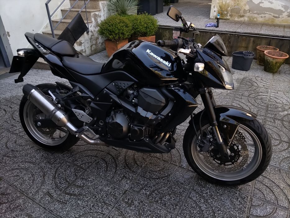 Kawasaki Z750 black