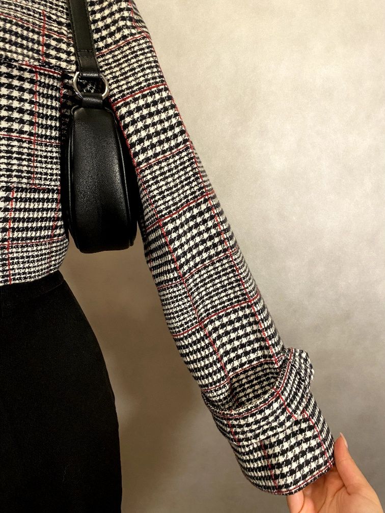 Krótka kurtka w pipetke pipetka elegancka M 38 na suwak oversize hit