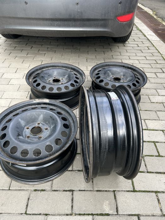 Продам комплект дисків R 16