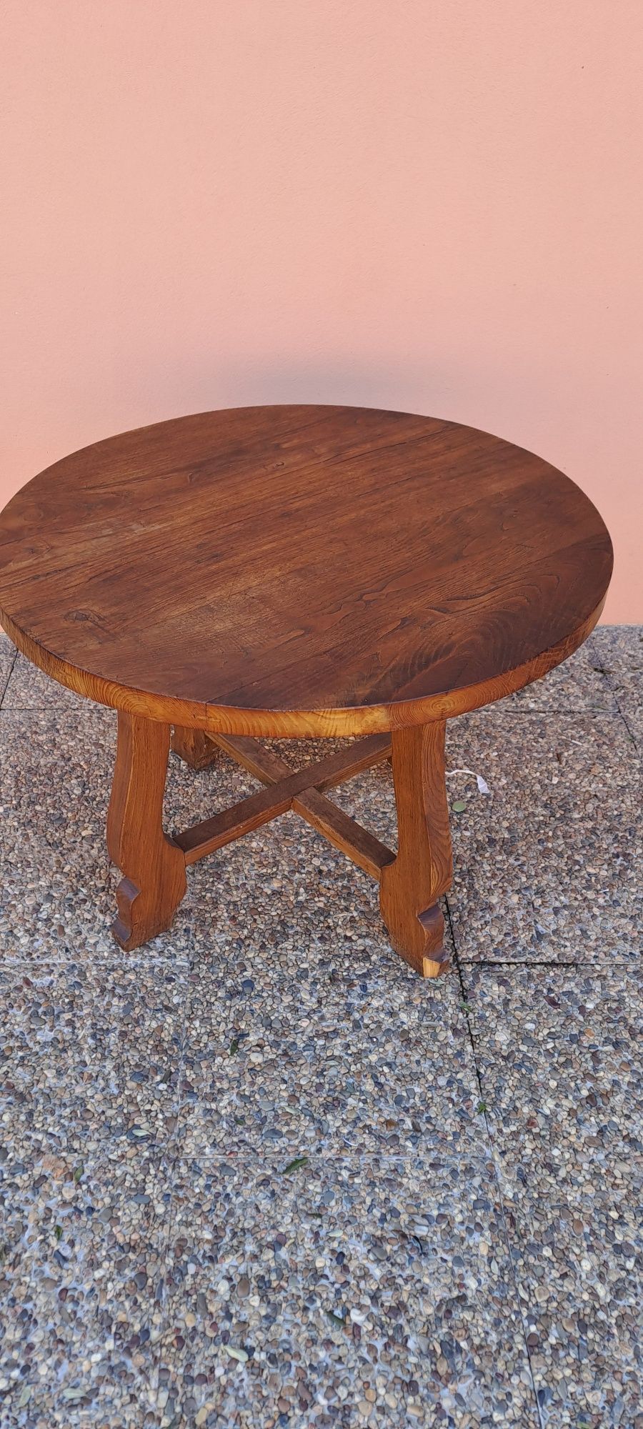 Mesa centro-madeira maciça
