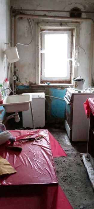 Продаж ділянки 22с з будинком під реконструкцію в с. Герониміваа