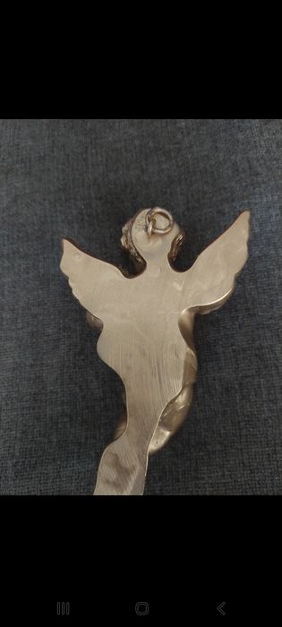 Anjo dourado para pendurar