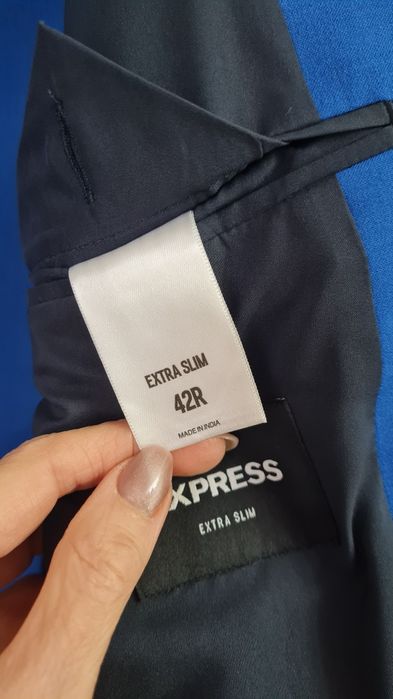 Чоловічий костюм Express