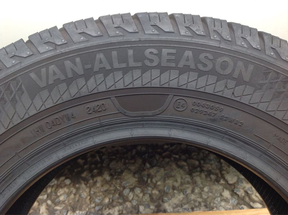 195 / 70 / R 15 C Semperit Van All Season