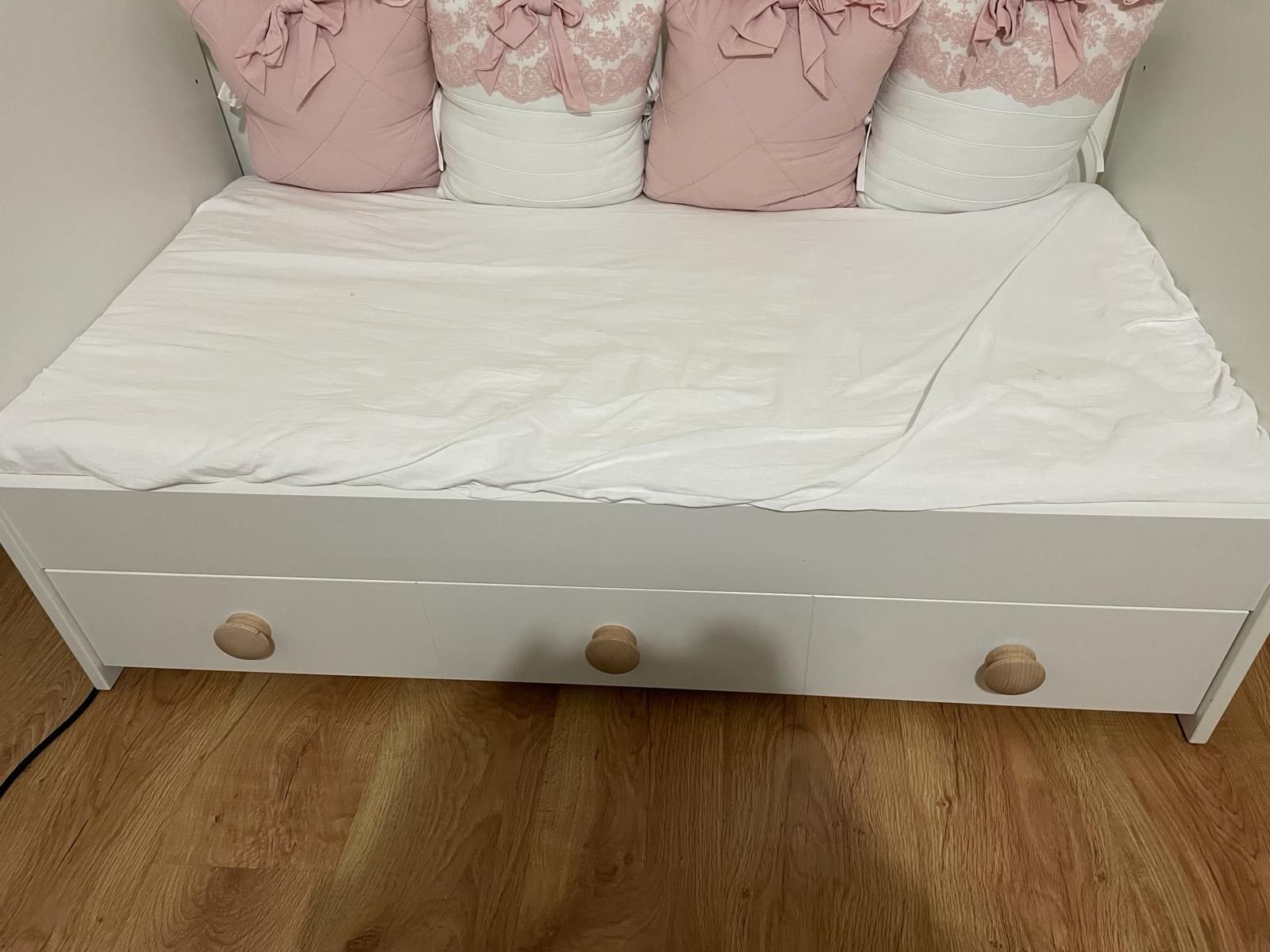 berço com colchao do ikea
