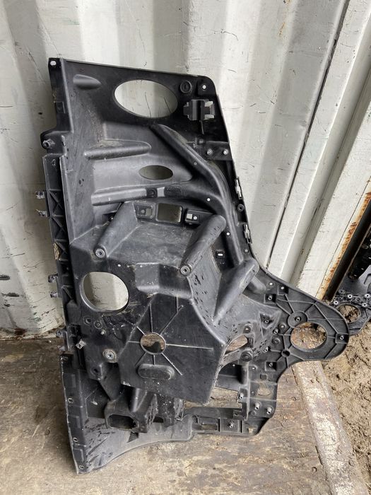 Mercedes mp4 okular garnek obudowa lampy lewe i prawe