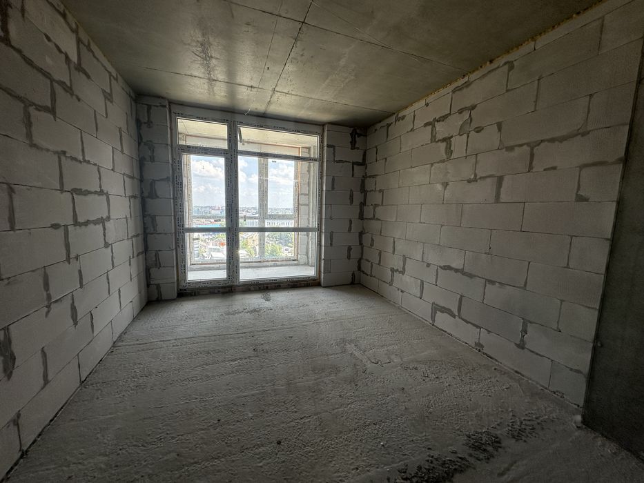 Продаж просторої 2 кім.квартири у зданому будинку /ЖК Вежа