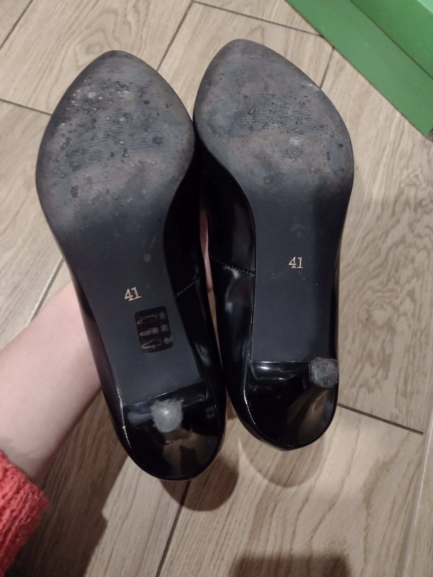 Pantofle czarne Buty skórzane WIELBUT r.41
