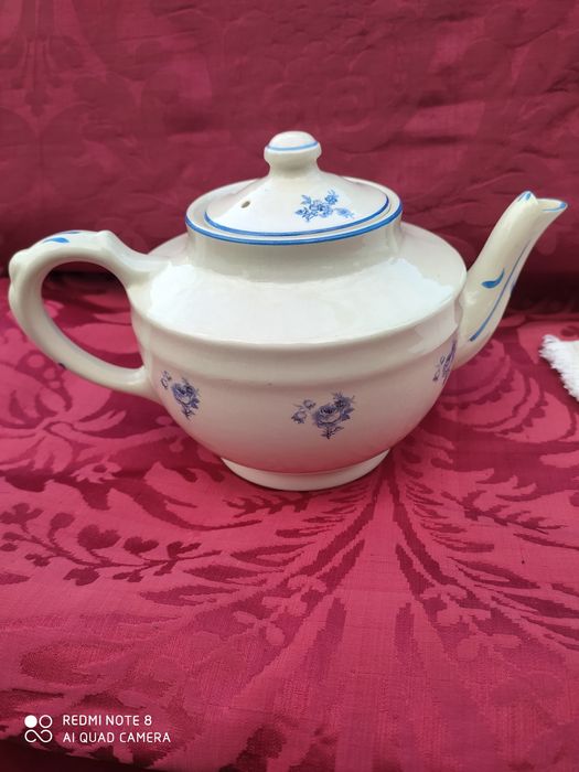 Bule Sacavém em bom estado