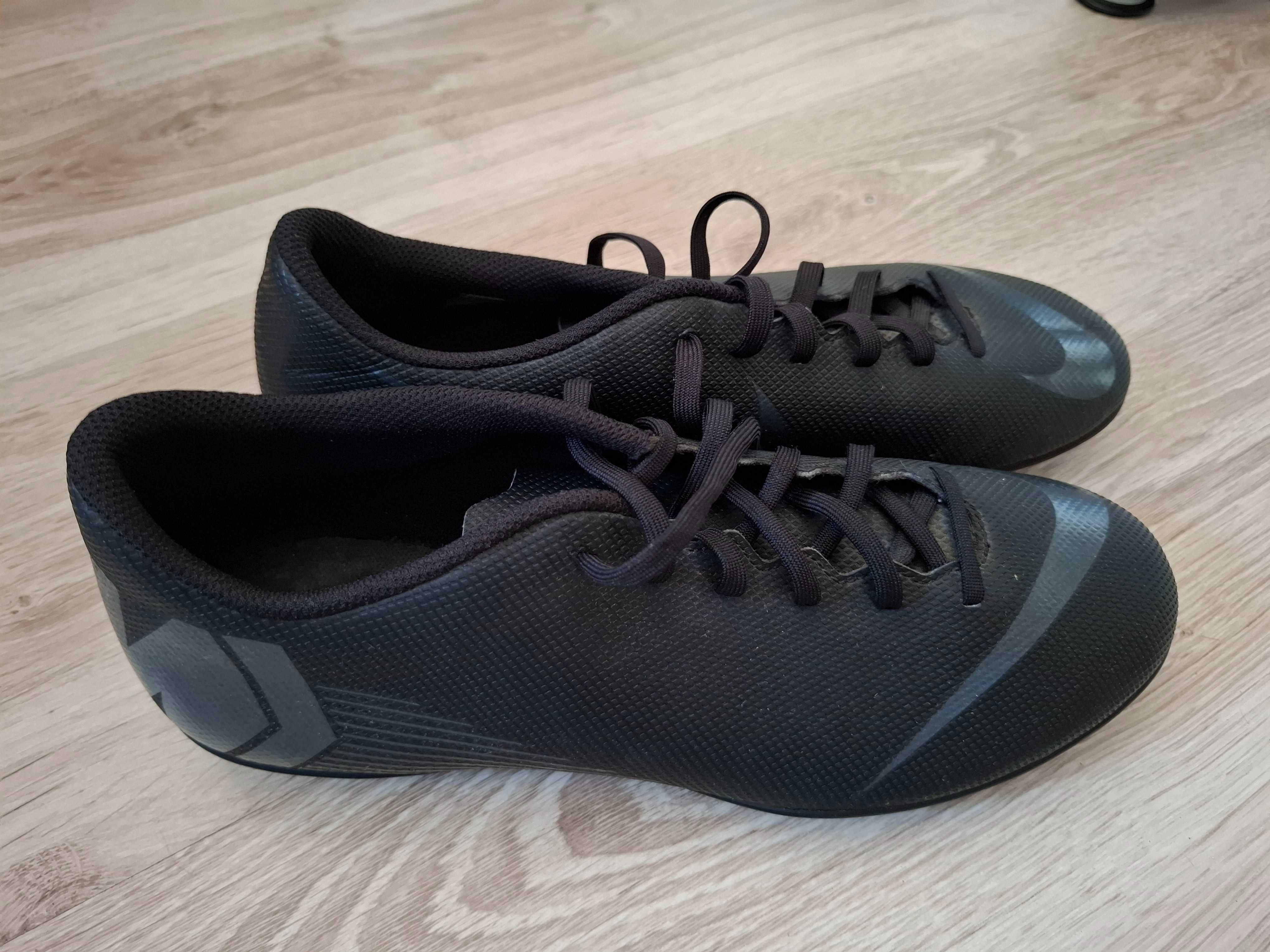 Korki  Nike Mercurial Engineered for speed r.42,5