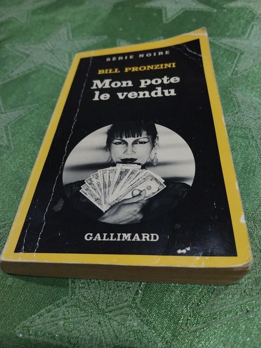 Mon pote le vendu.  Portes incluídos