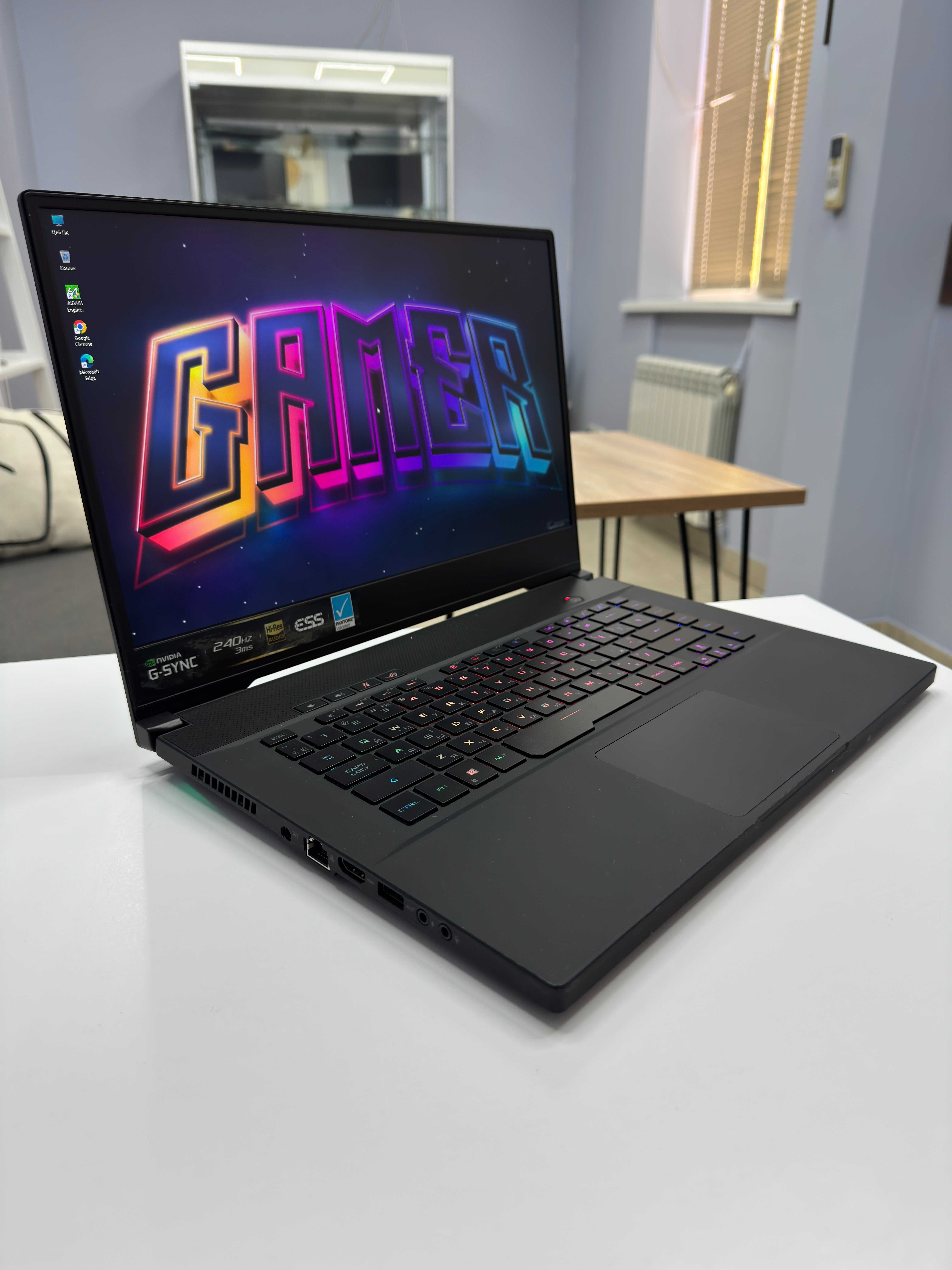 Asus Rog Zephyrus 15.6" 240Hz RTX 2070 8Gb 115W i7-9750H 16 Gb 512 Gb