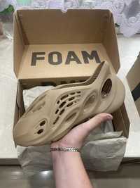 yeezy foam runner clay taupe