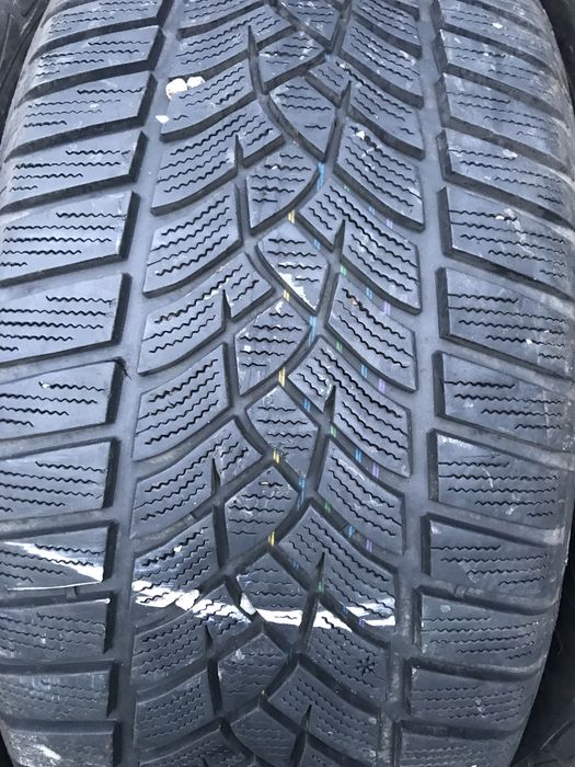 245/45/18  гудіер