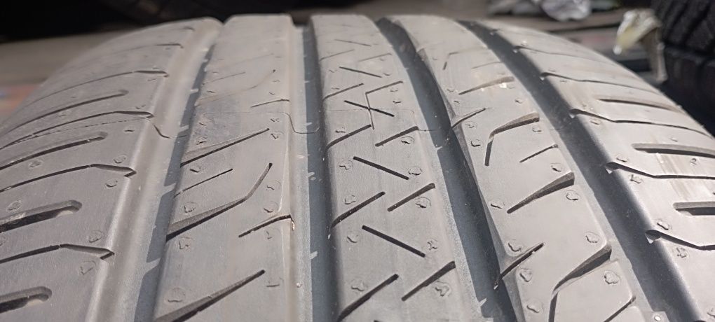 Opony DEMO 2szt 245/45/19 102V Goodyear Efficient Grip Performance SUV