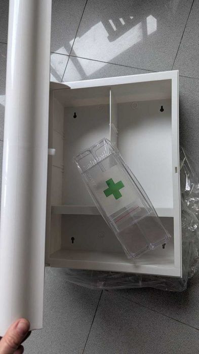 Armário novo para medicamentos