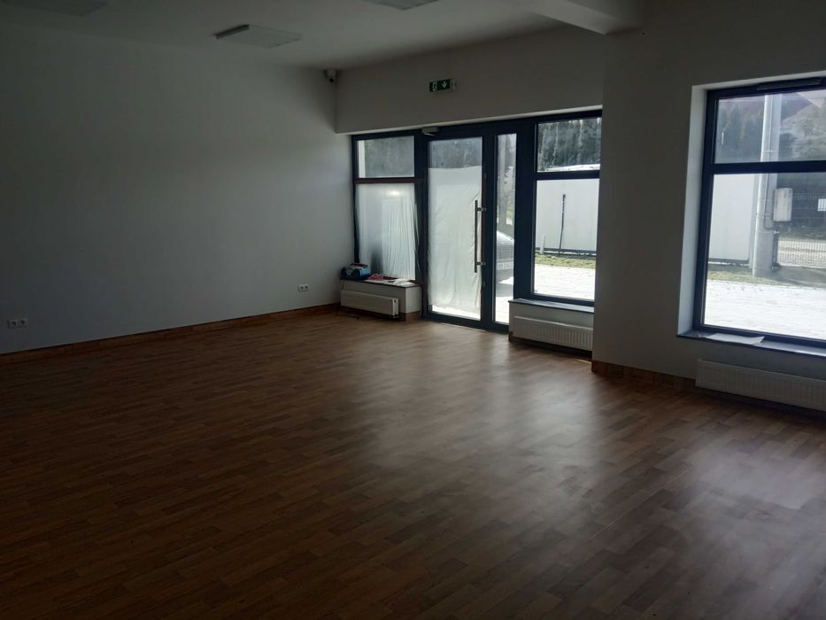 Lokal95m(możliwość podziału na 2 lokale:35m i 60m)Nowy Sącz Biegonice