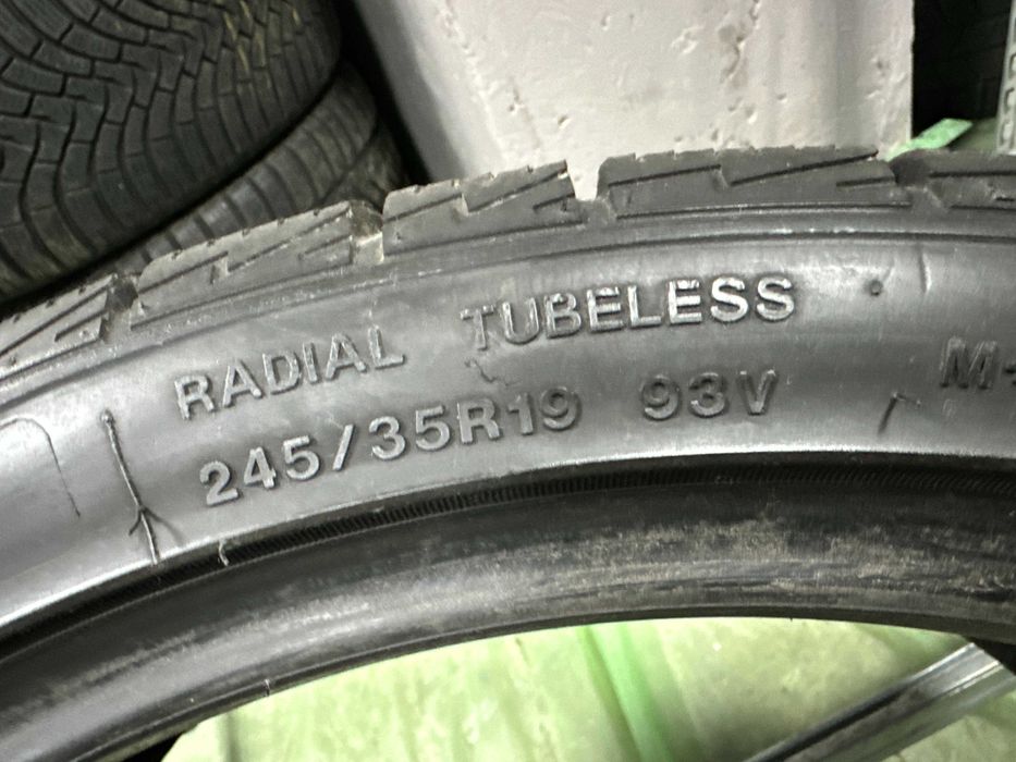 245-35 R19 93V Fortuna Gowin UHP3 2шт