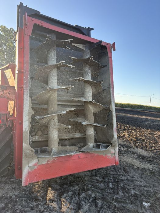 Rozrzutnik obornika Rafal 800