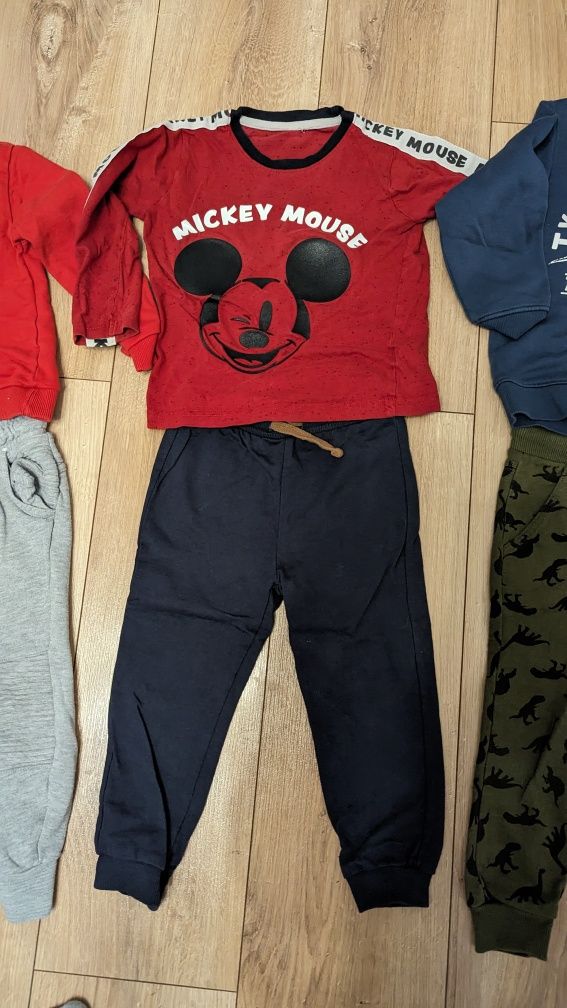 Spodnie, bluzki: Mickey, Spiderman, H&M. Rozmiar 98