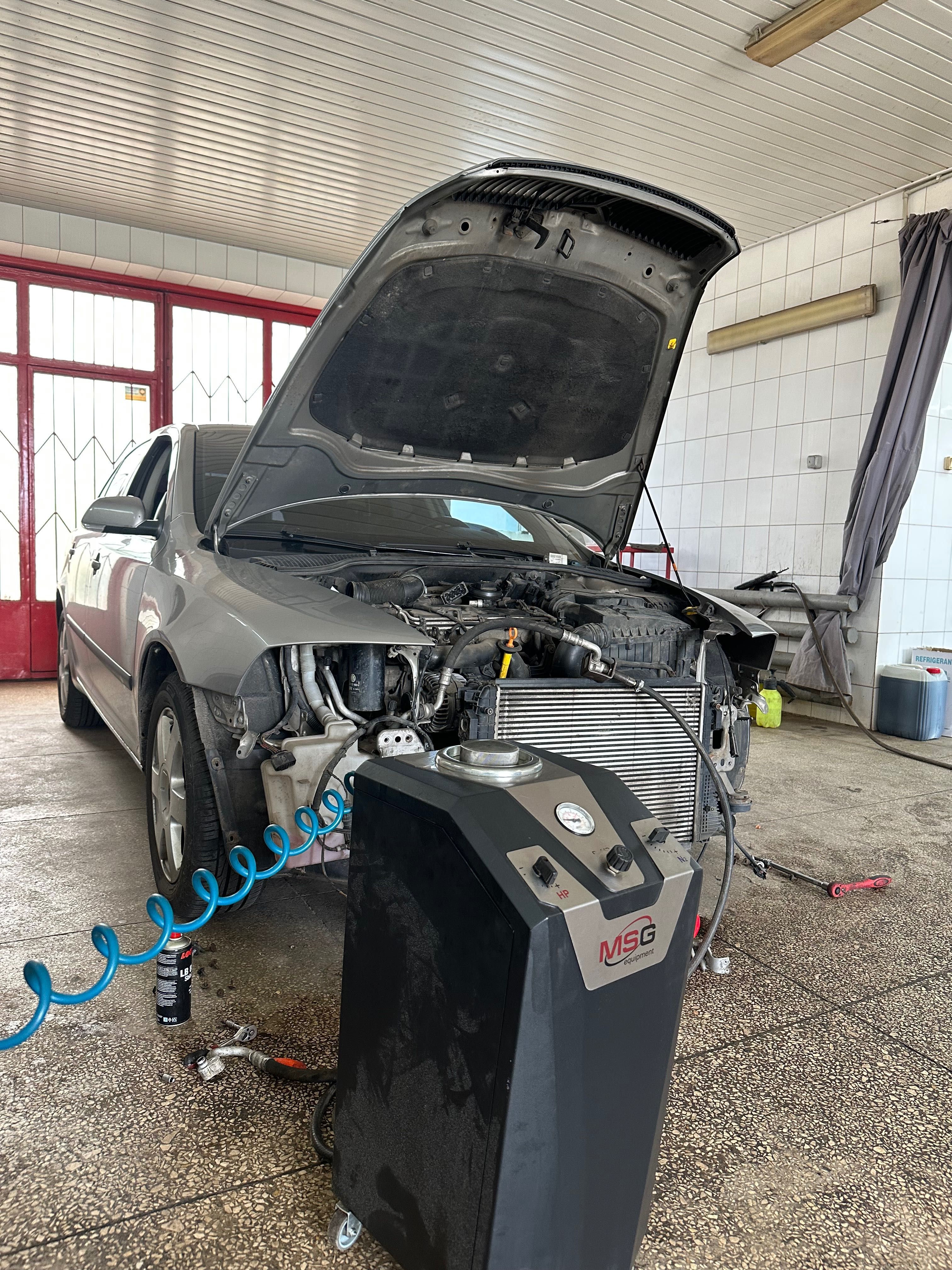 Промывка кондиционера авто от стружки стендом Киев