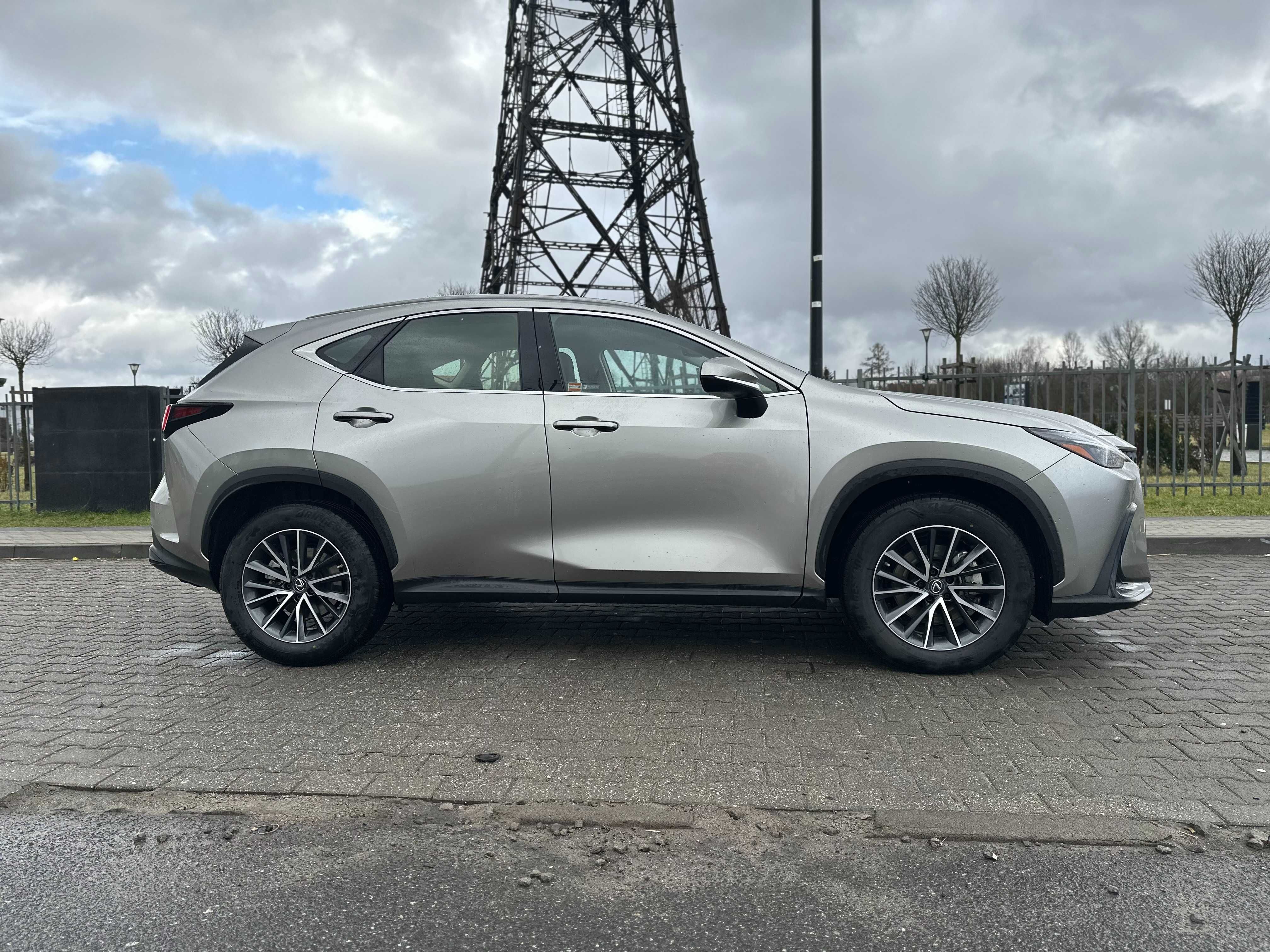 Lexus NX 350h 4x4 business wynajem z wykupem w kwocie 5290zł bez BIK