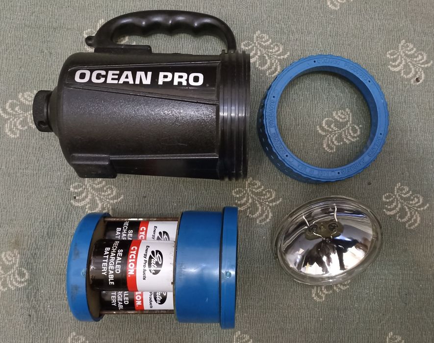 Подводный фонарь OCEANIC для дайвинга