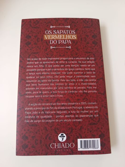 Os sapatos vermelhos do papa