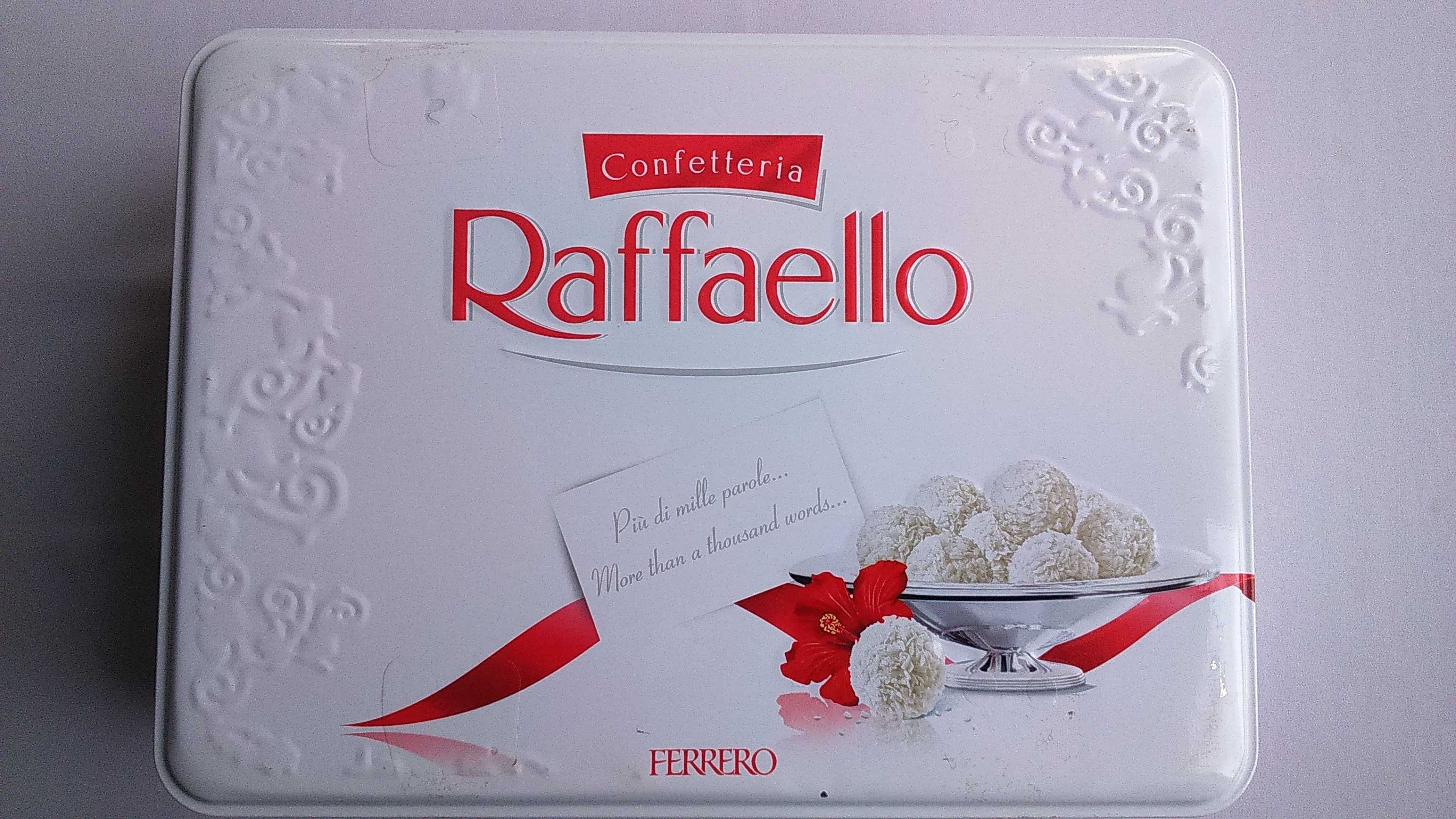 Металеві коробки від цукерок   Raffaello  металічні