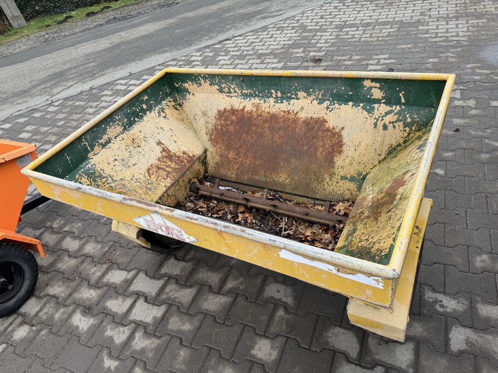 piaskarka chodnikowa mała posypywarka atv epoke schmidt stratos