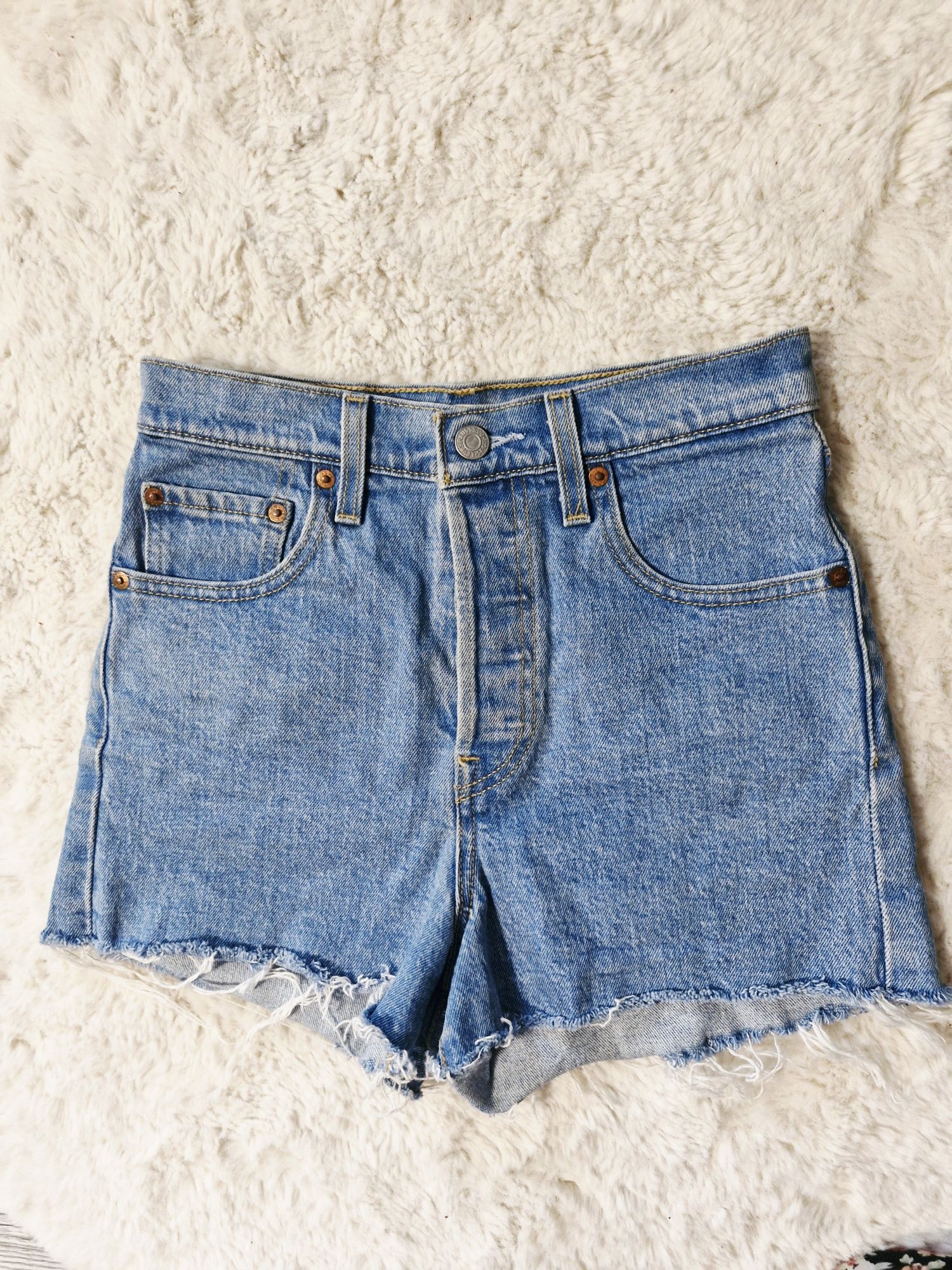 Szorty Levi's 25