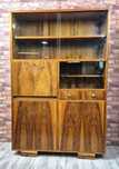 Biblioteczka orzechowa w stylu art deco, lata 50te. Po renowacji
