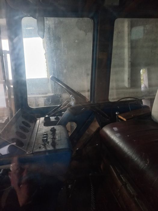 Трактор МТЗ в хорошому стані.