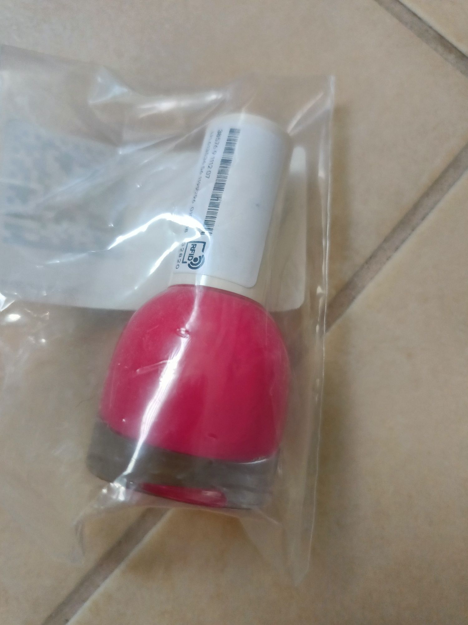 Lakiery do paznokci