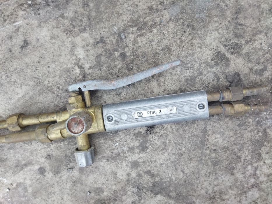 Продам різак промисловий