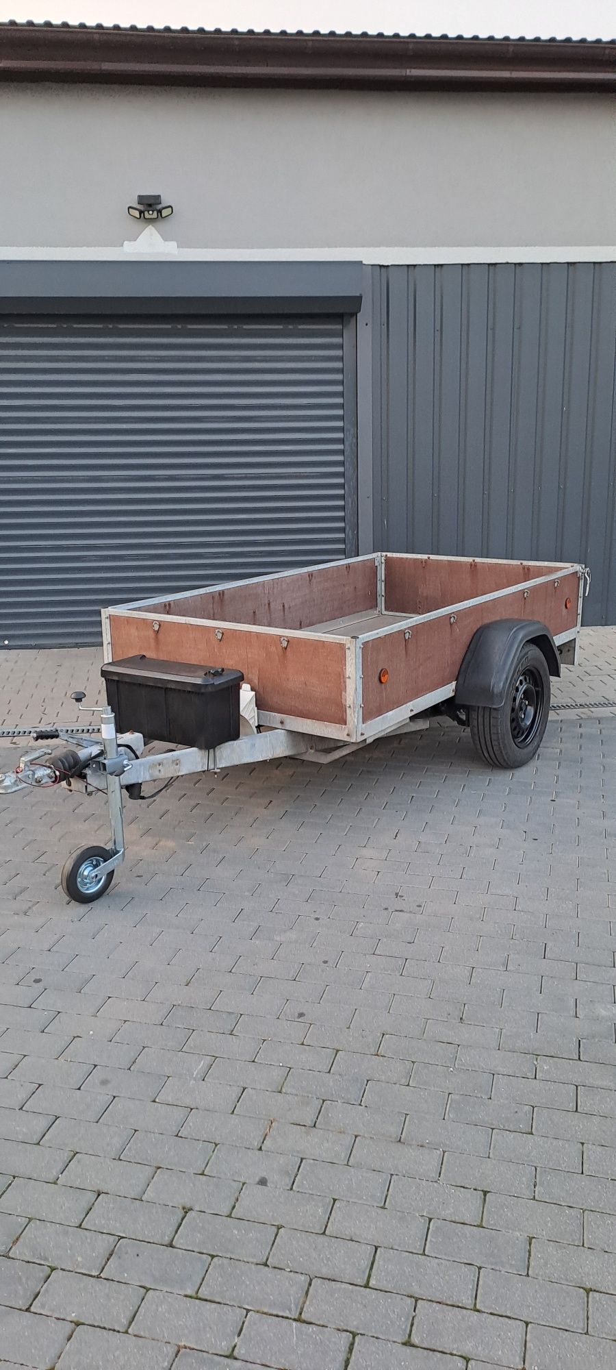 Przyczepa przyczepka towarowa 1000kg 240x130 z Niemiec ocynk
