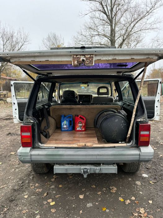 Jeep cherokee універсал