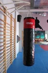 Worek bokserski 180x45cm / Skakanka treningowa gratis