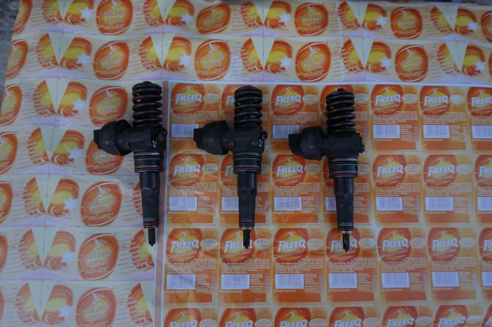 WTRYSK 1.9 TDI VW PASSAT B5 LIFT AUDI A4 B6 038130073AR