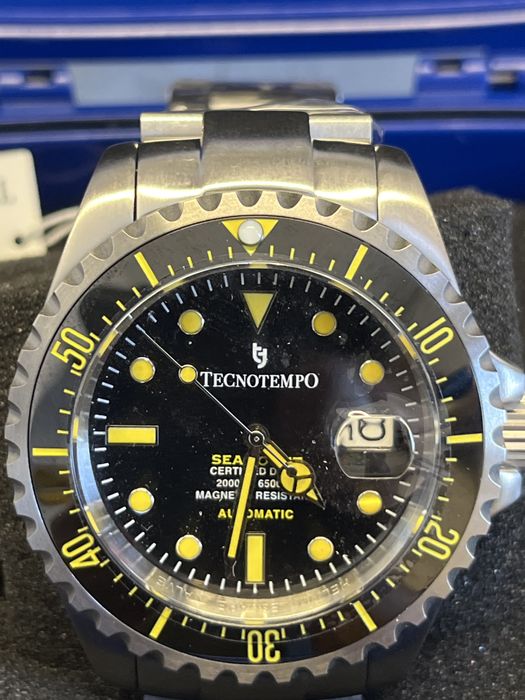 Tecnotempo 200ATM 2000metros