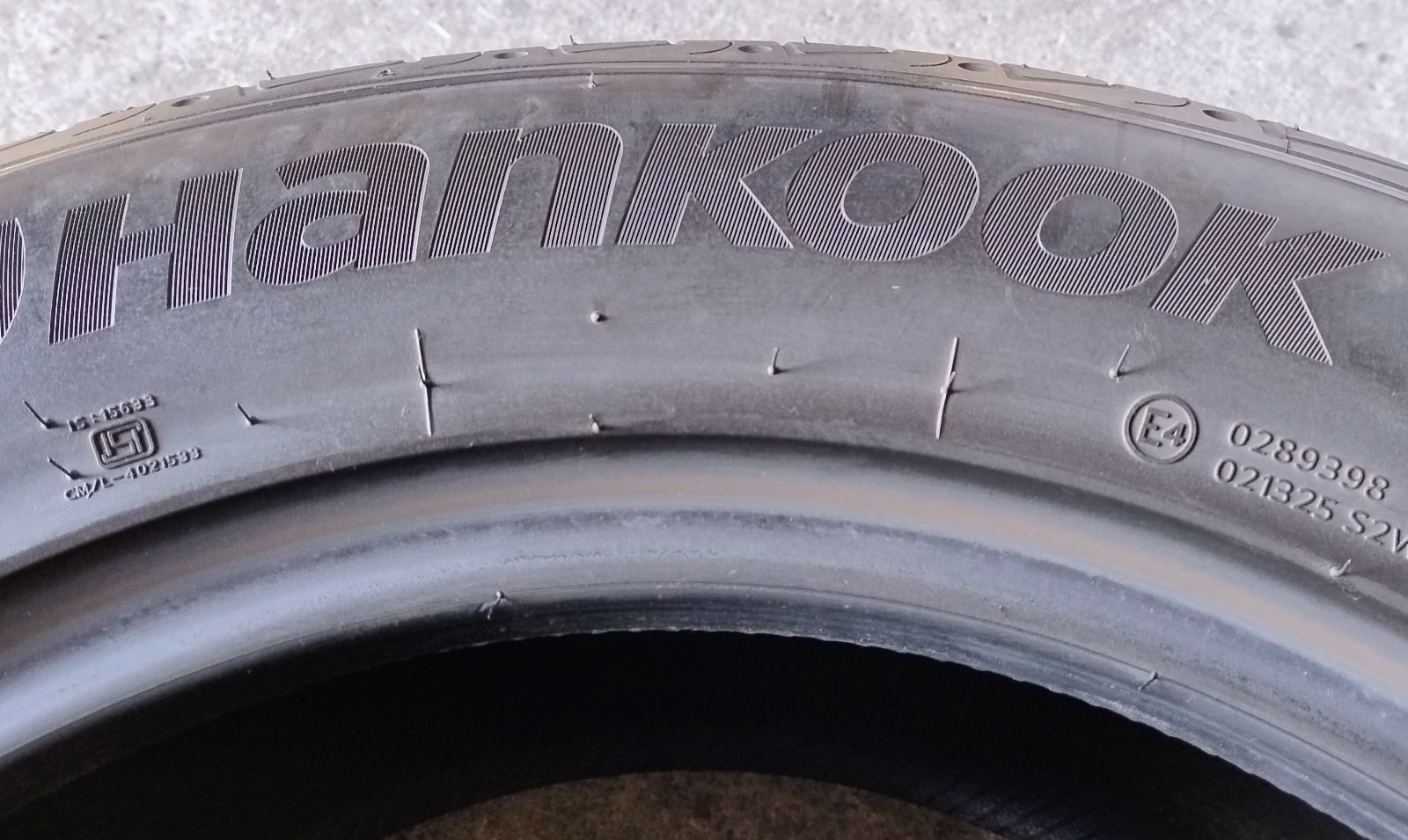 Шини літні R18 235/60 Hankook Ventus S1 Evo2 SUV