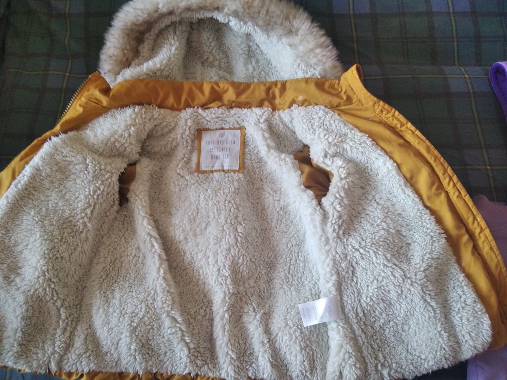 Зимняя курточка 12-18 м, полукомбинезон 24 м.104 р.