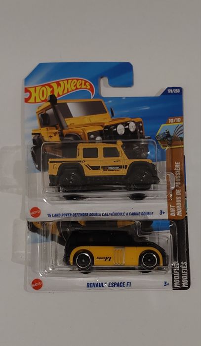Hot wheels variados
