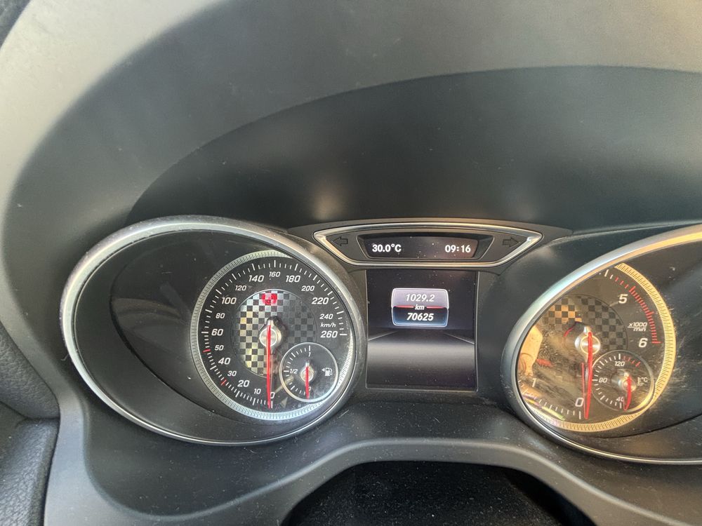 Mercedes-Benz A180d Special Edition – 70.000 km | COMO NOVO!