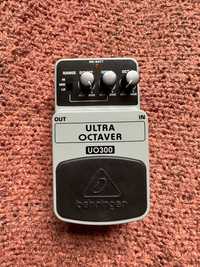Behringer Ultra Octaver UO300 / Педаль Октавер