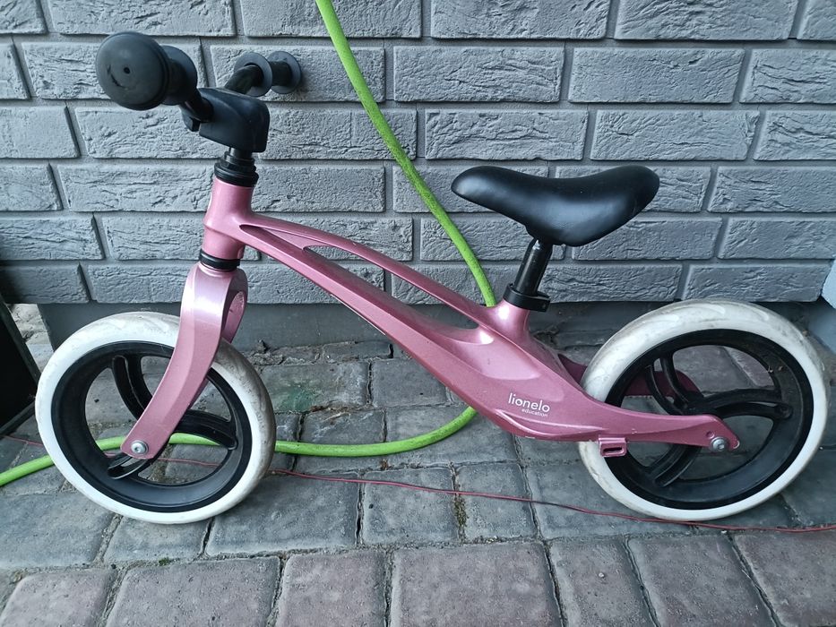 Rowerek biegowy Lionelo