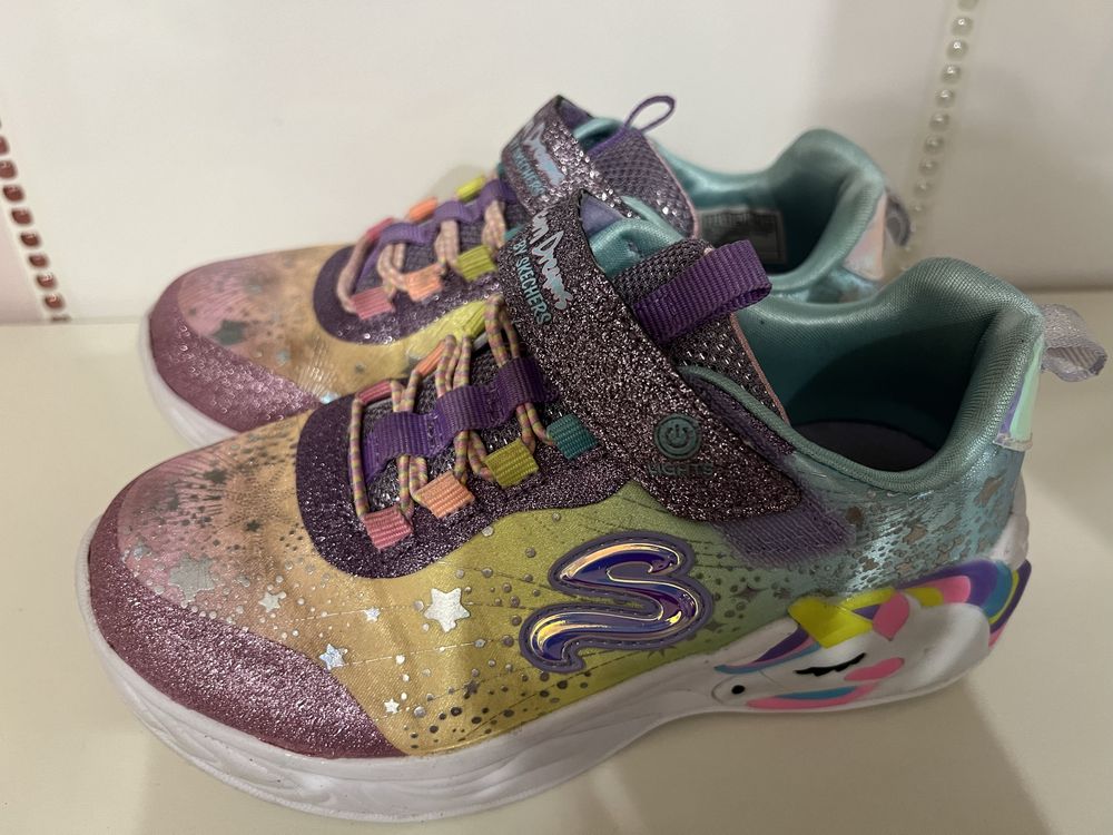 Кросівки Skechers light 28 р з вогниками