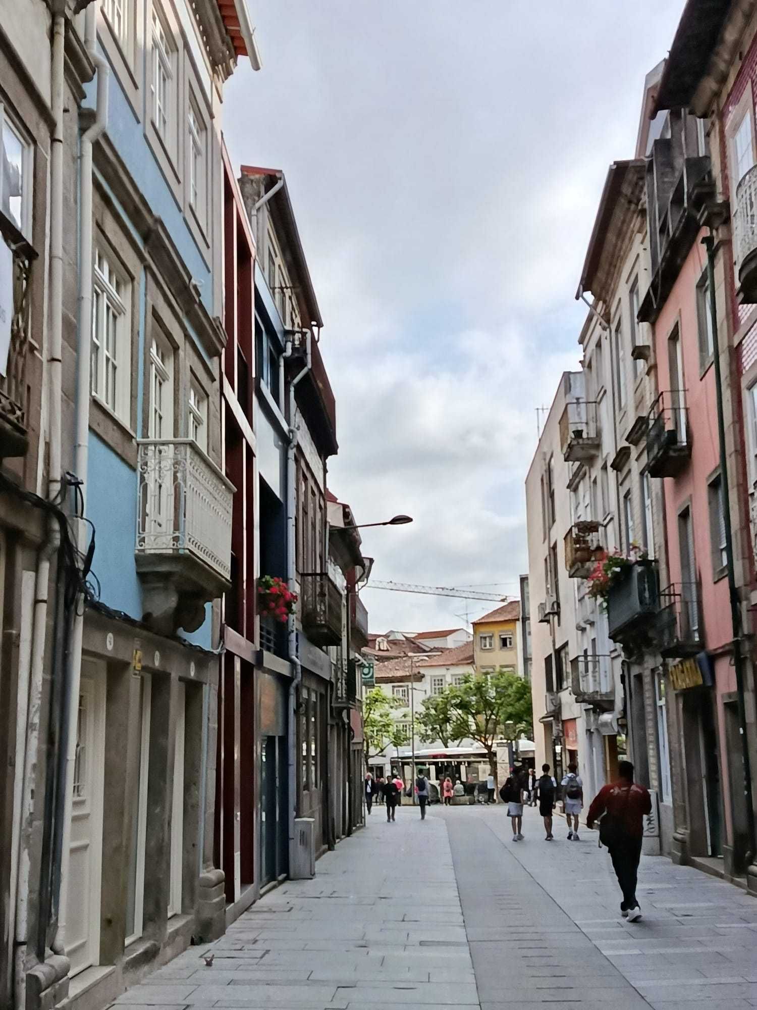 Espaço comercial na Rua de São Vicente