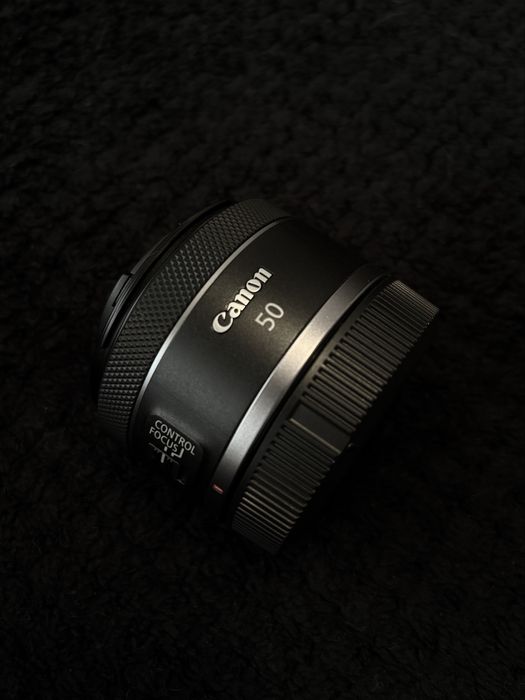 Canon RP + RF 50mm F1.8 + 2 Baterias
